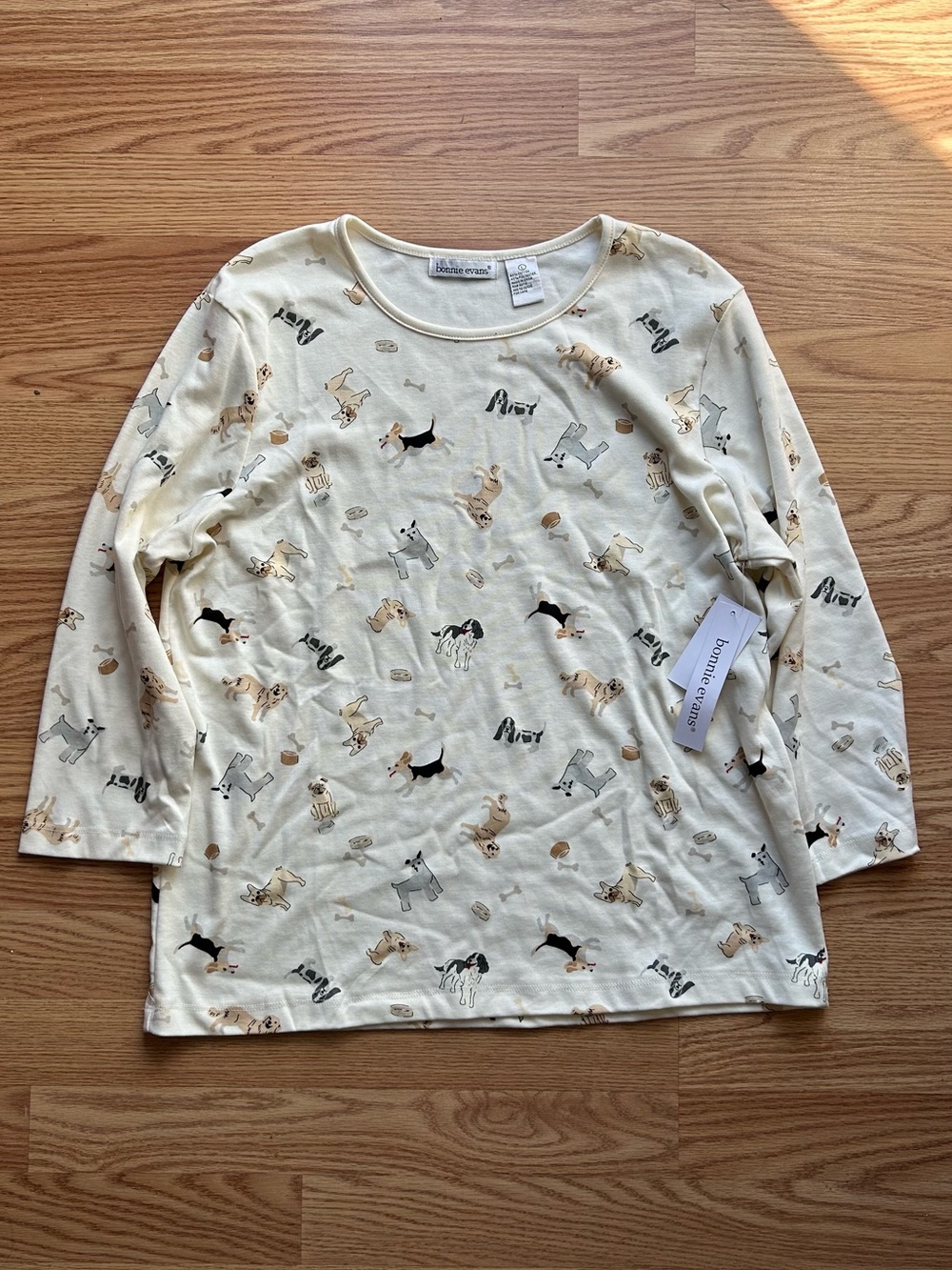 Bonnie Evan’s 3/4 Sleeve Shirt Dog Pattern Size Large White BNWT 100% cotton